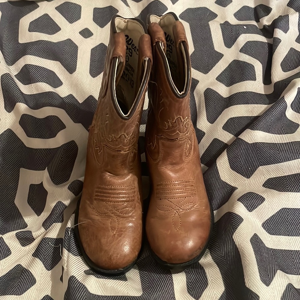 Great Condition - Leather Old West Cowboy/Cowgirl Boots